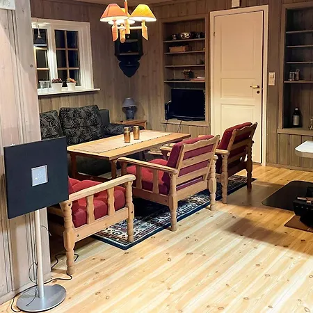 2 Person In Stryn-by Traum